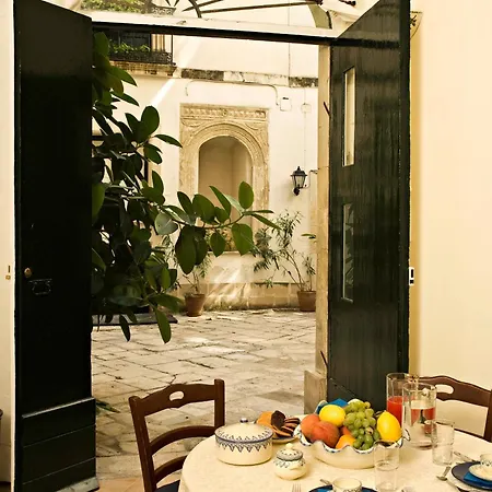 Palazzo Bernardini Apartman Lecce
